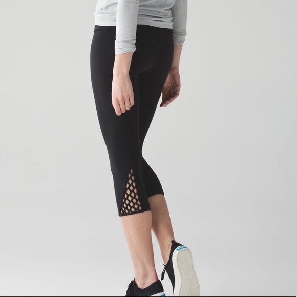 lululemon athletica Pants - Lululemon Athletica True Self Crop